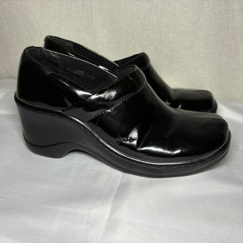 b.o.c. Born Concept Womens Black Patent Wedge‎ Clogs Slip On Shoes Size 6.5 - Picture 8 of 13